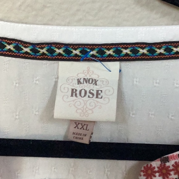 Knox Rose Brand Boho White and Red Embroidered Women's Top - Picture 4 of 9